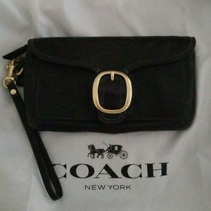 Coach Clutch
